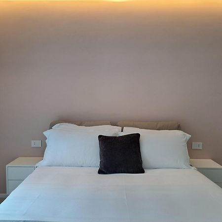 Lario Suite Apartments By Quokka 360 - With Parking Next To Como City Zewnętrze zdjęcie