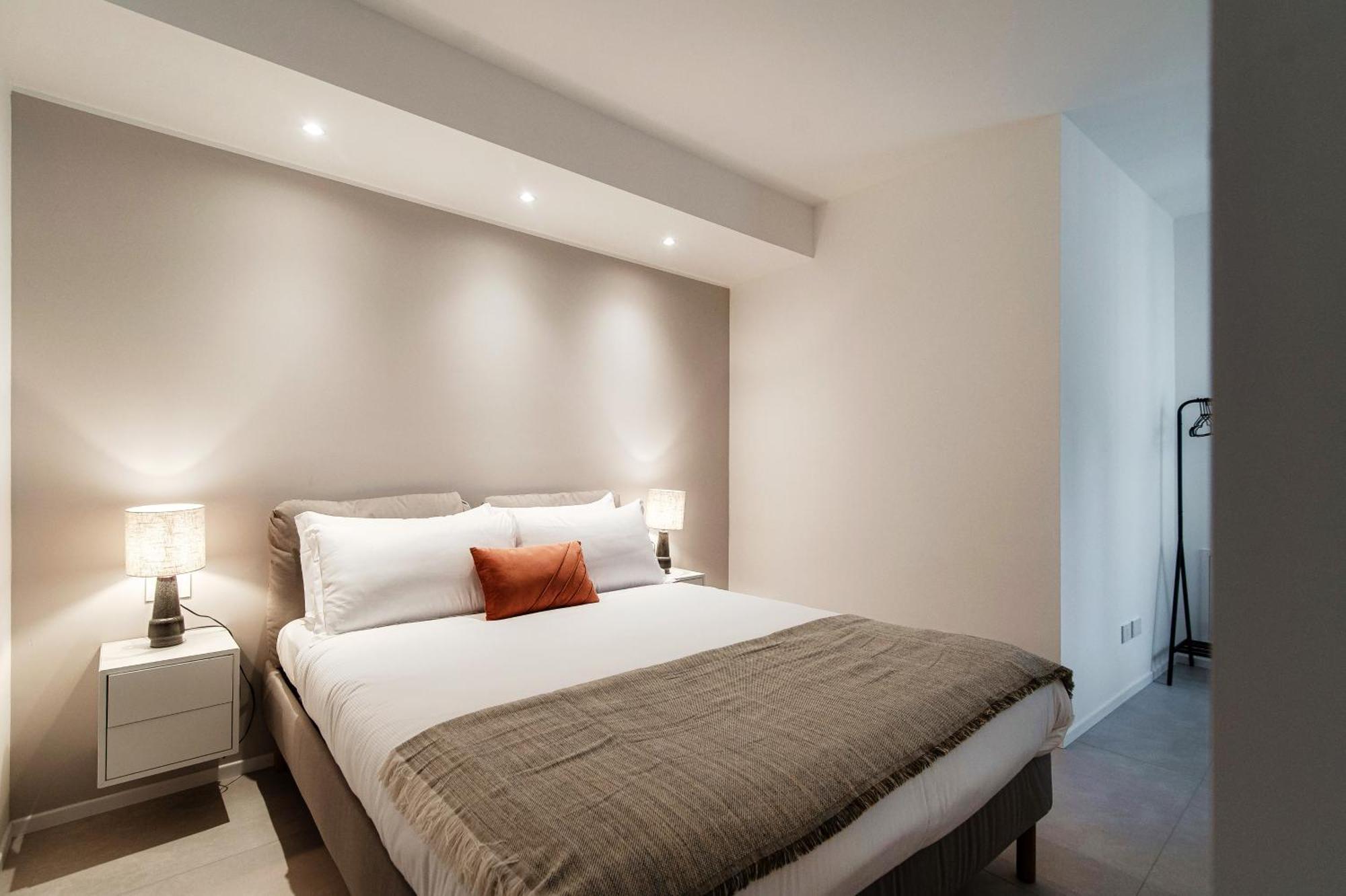 Lario Suite Apartments By Quokka 360 - With Parking Next To Como City Zewnętrze zdjęcie