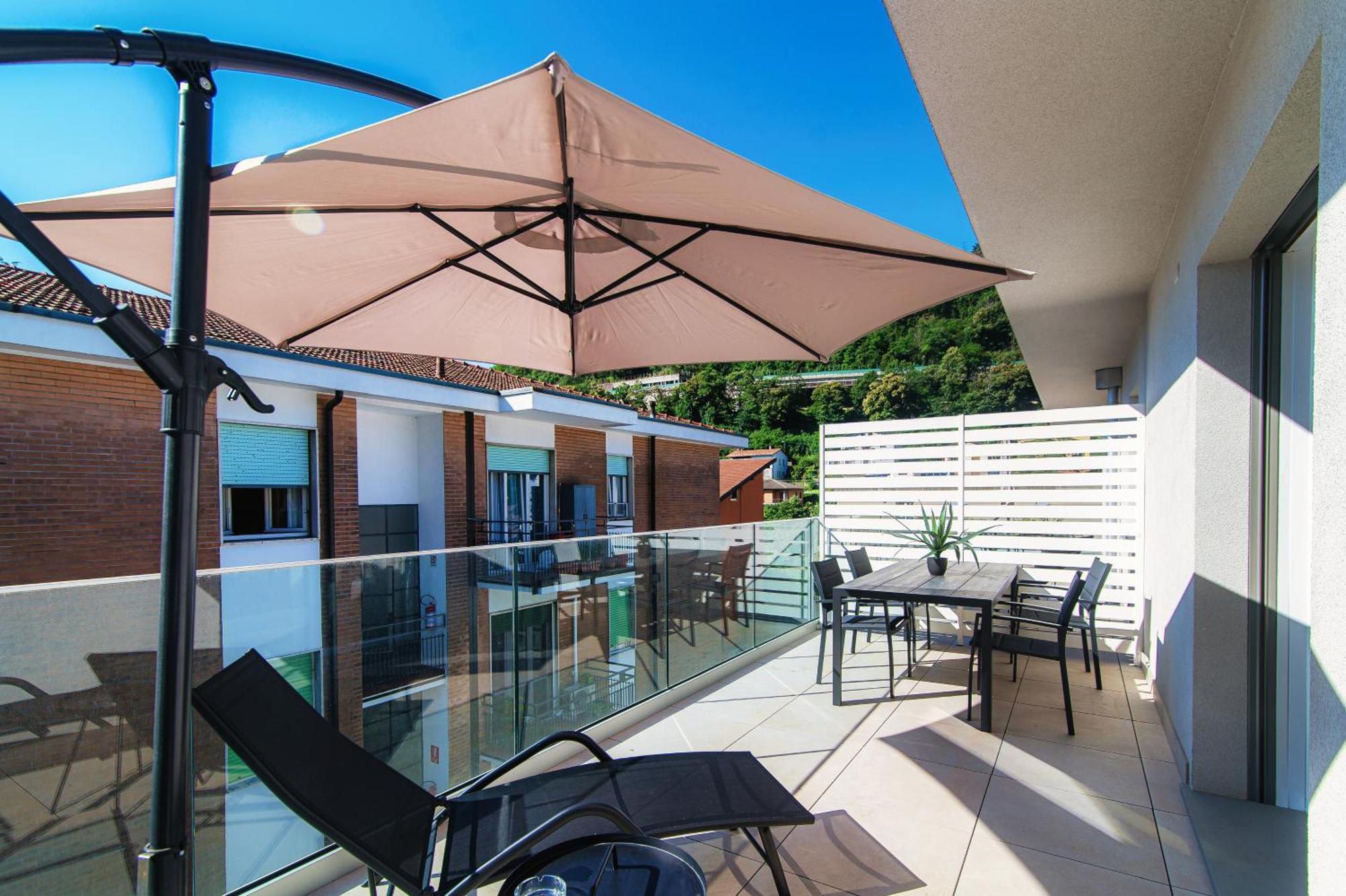 Lario Suite Apartments By Quokka 360 - With Parking Next To Como City Zewnętrze zdjęcie