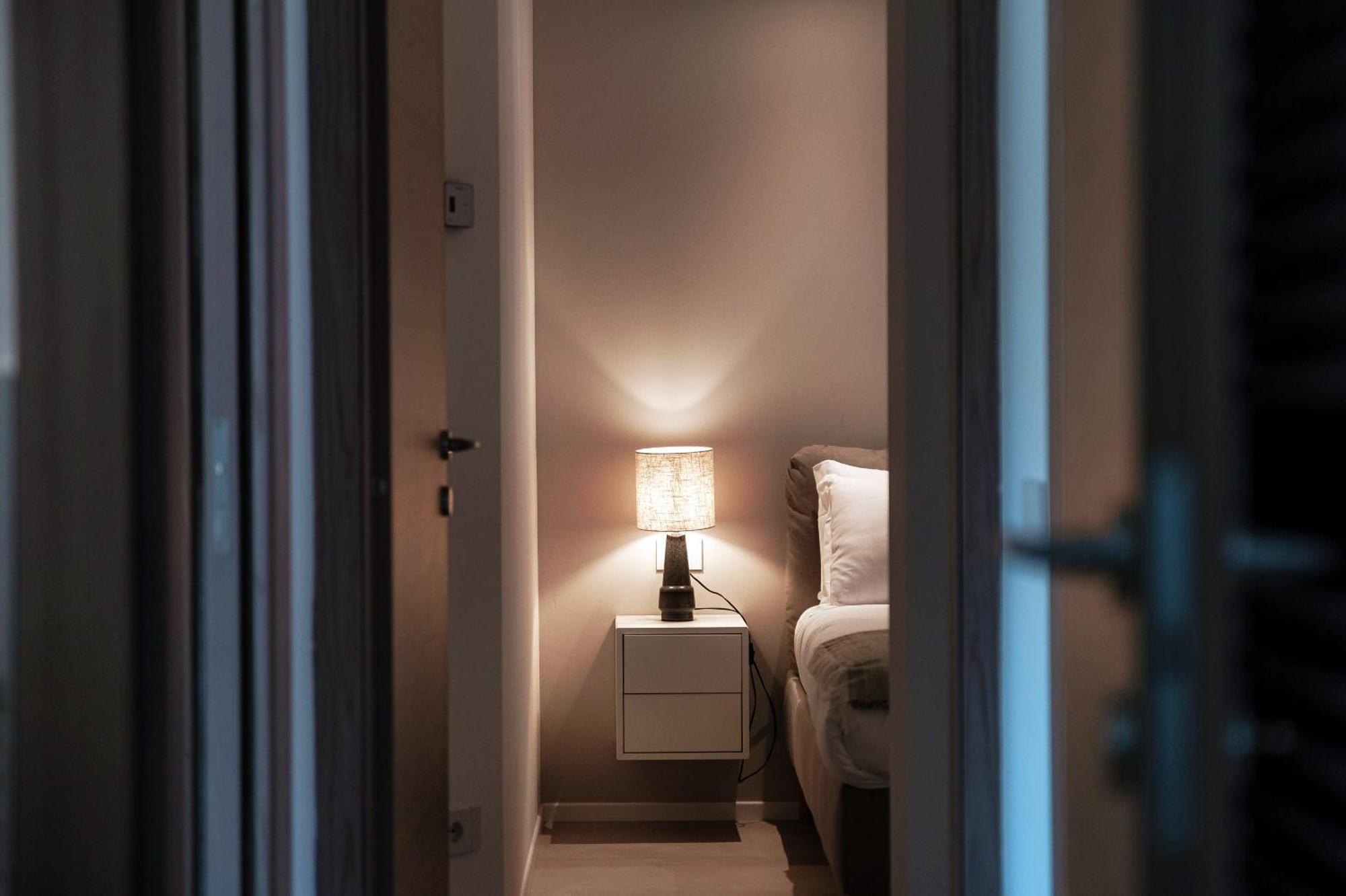 Lario Suite Apartments By Quokka 360 - With Parking Next To Como City Zewnętrze zdjęcie