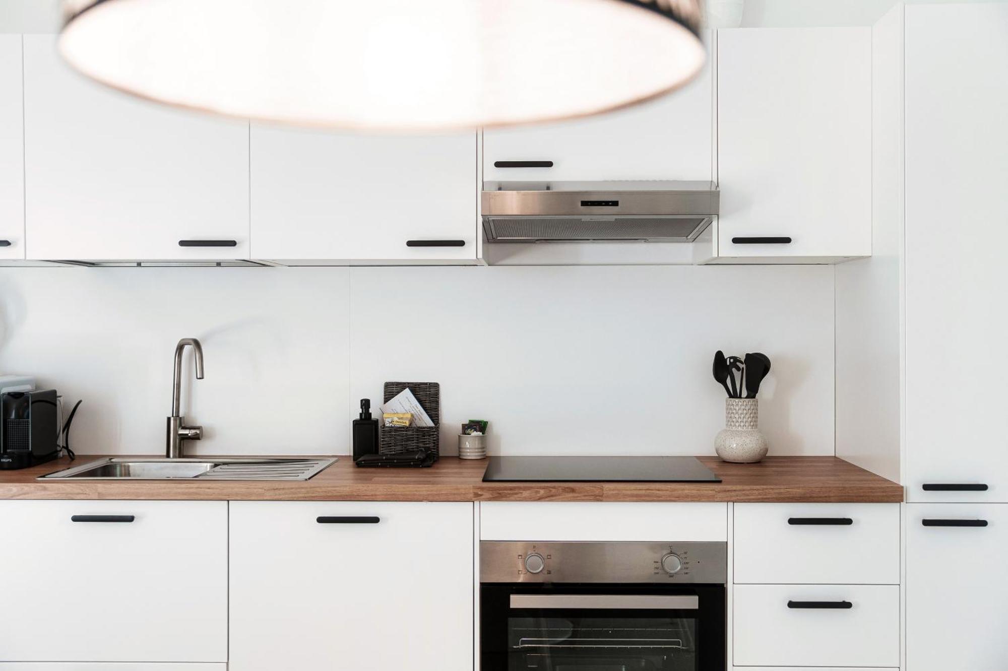 Lario Suite Apartments By Quokka 360 - With Parking Next To Como City Zewnętrze zdjęcie