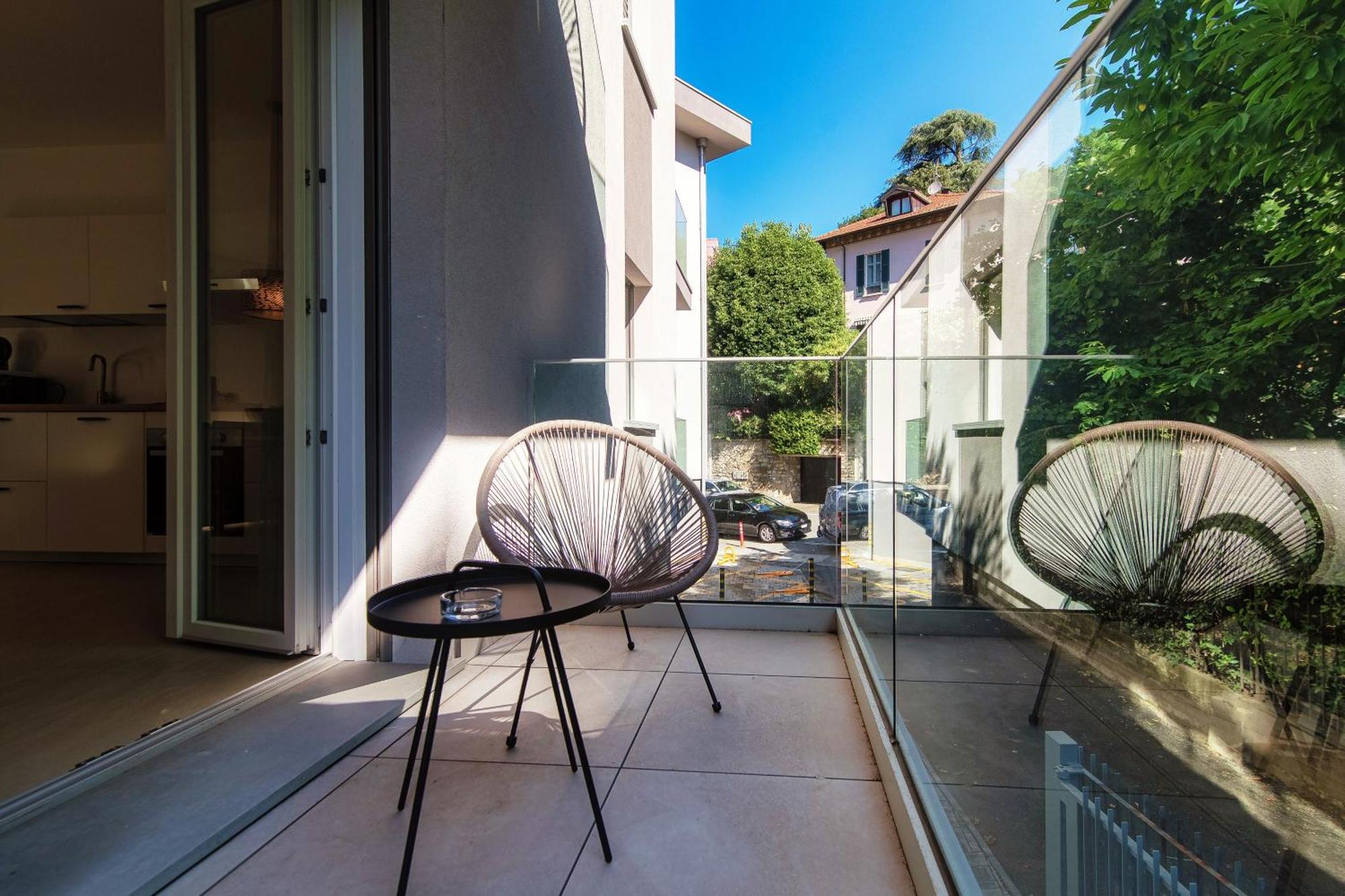 Lario Suite Apartments By Quokka 360 - With Parking Next To Como City Zewnętrze zdjęcie