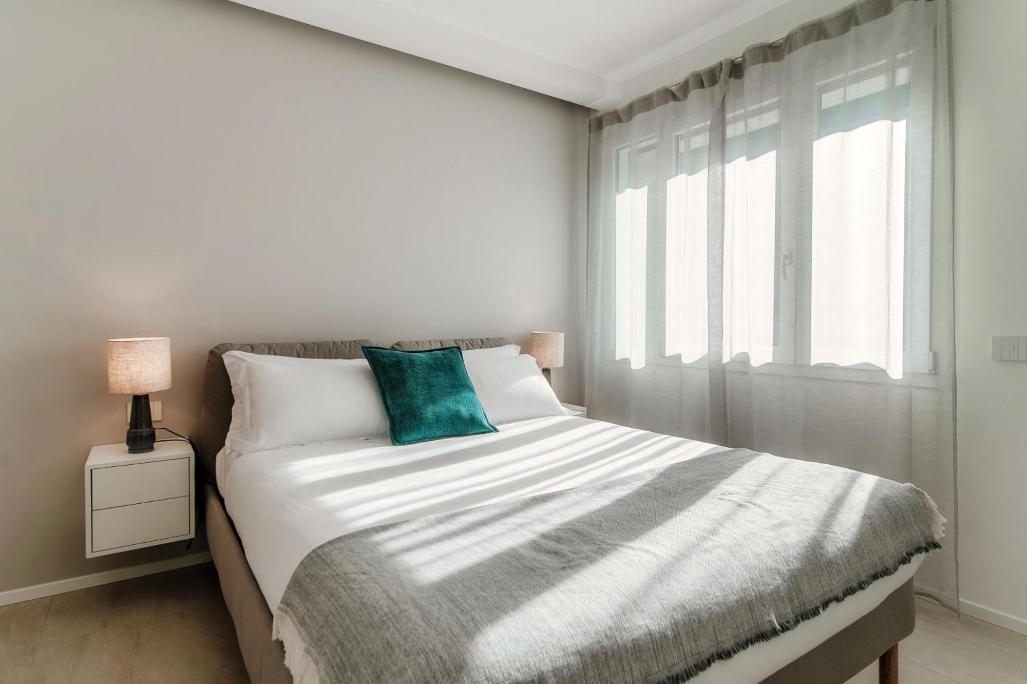 Lario Suite Apartments By Quokka 360 - With Parking Next To Como City Zewnętrze zdjęcie
