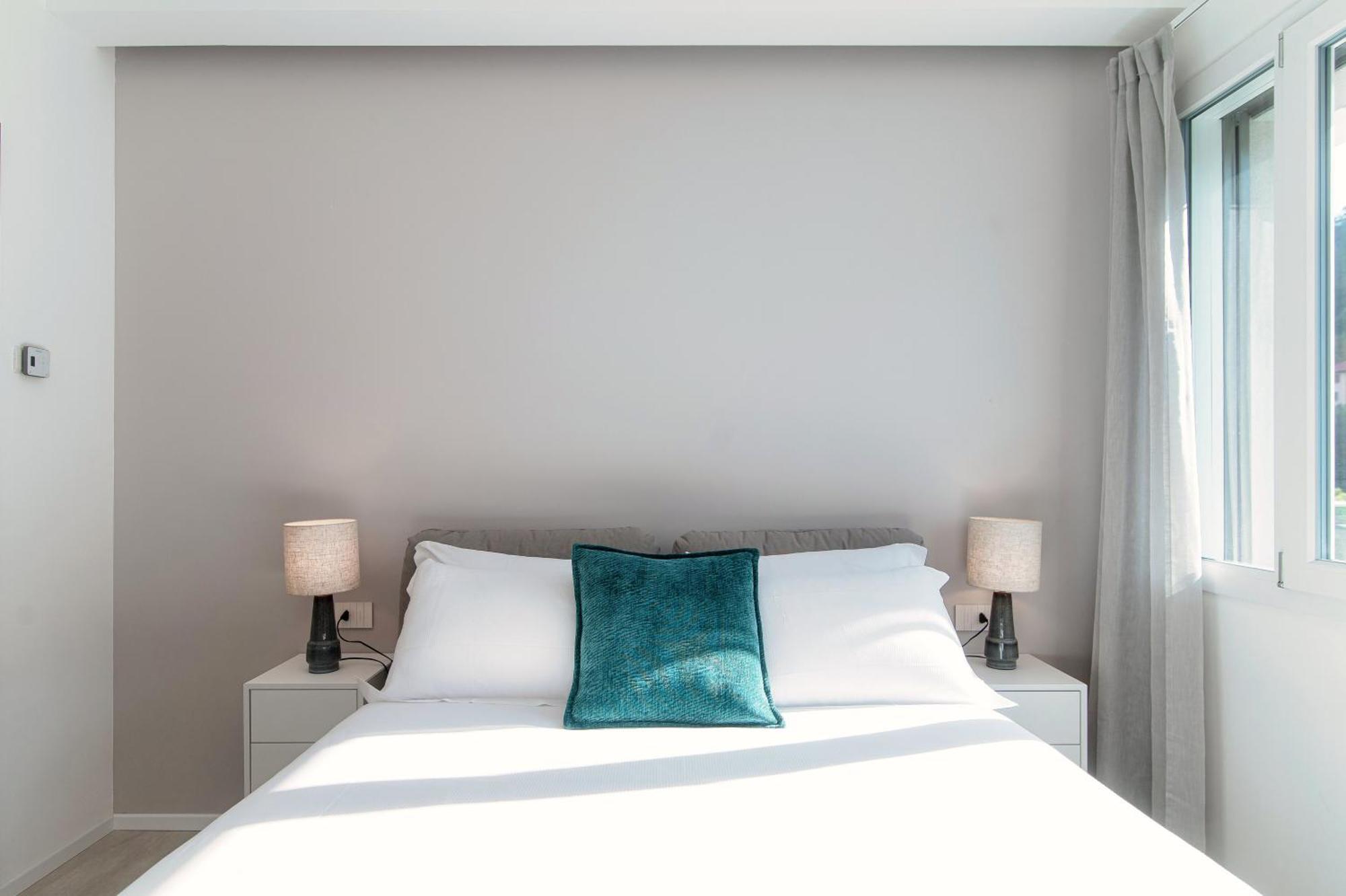 Lario Suite Apartments By Quokka 360 - With Parking Next To Como City Zewnętrze zdjęcie
